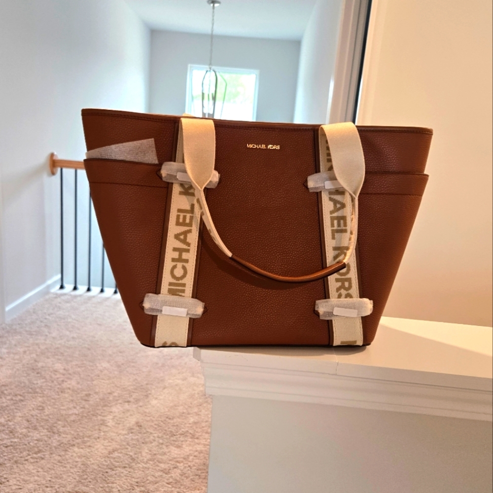 Tan Michael Kors Tote Bag